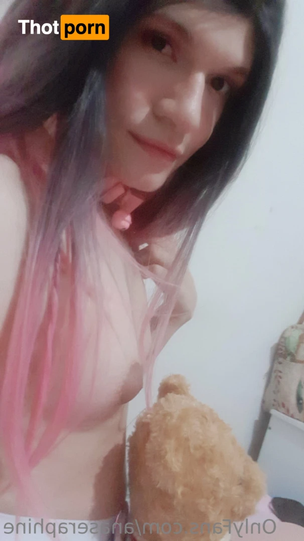 ana seraphine 11570808