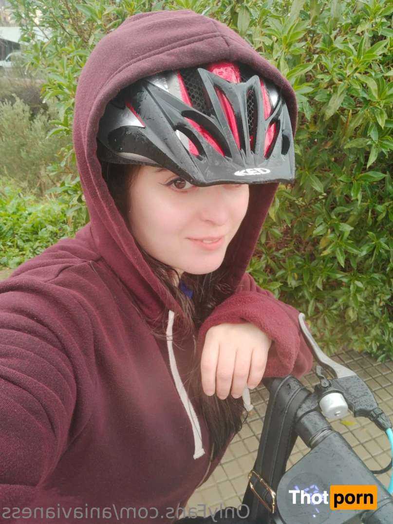 AniaVianess 16525049