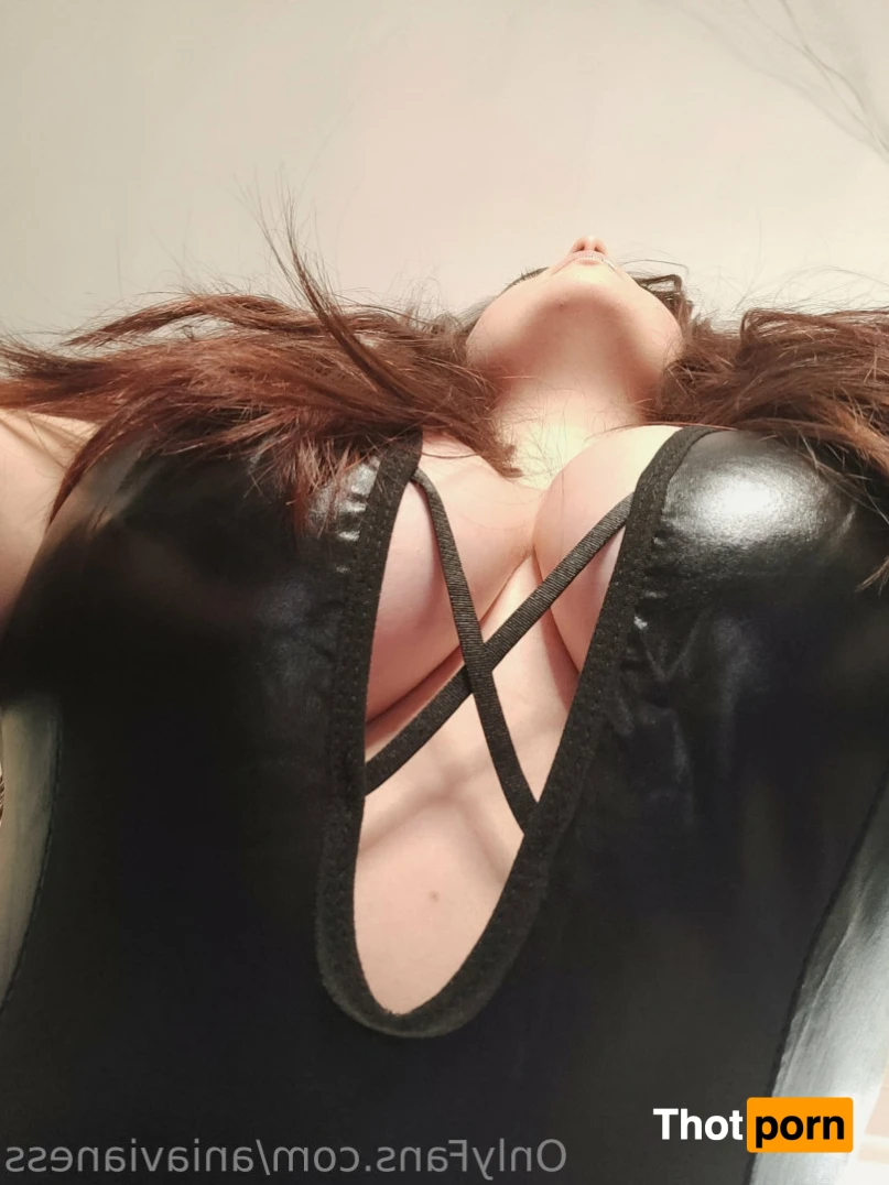 AniaVianess 16525055