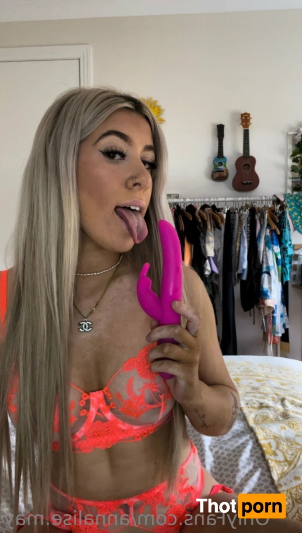 Annalise May 2% 16514013