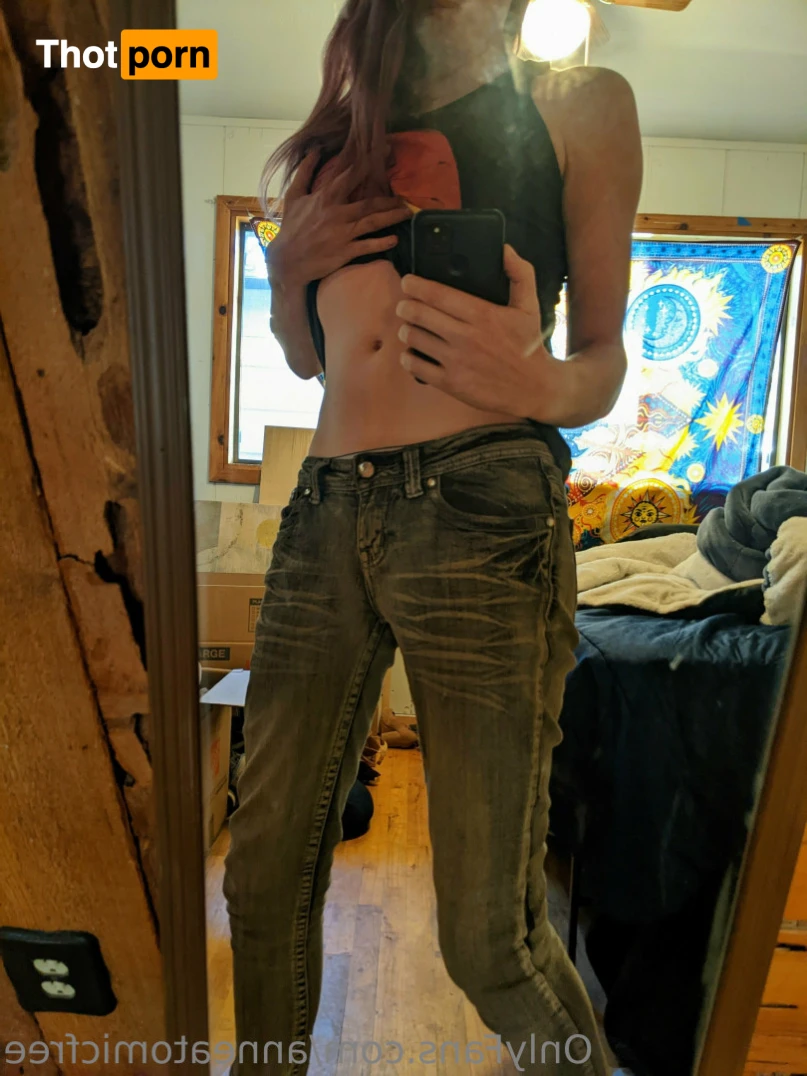 Anne Atomic (Free) 16513561