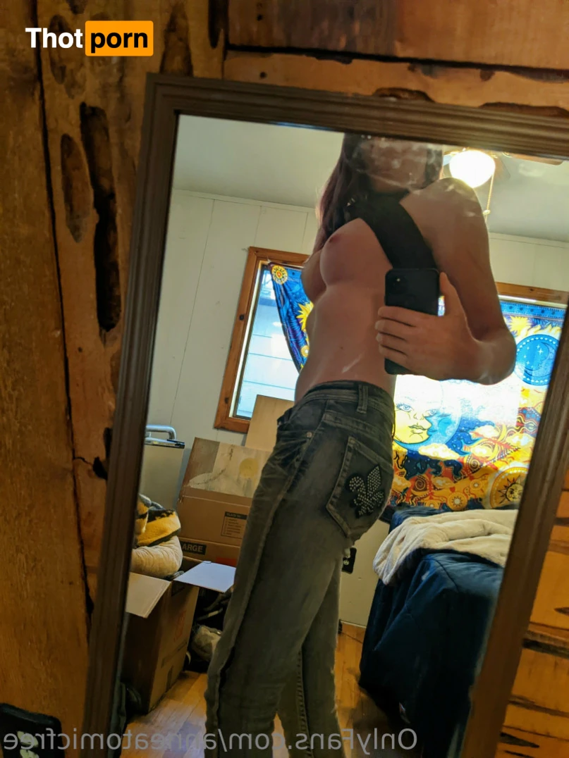 Anne Atomic (Free) 16513685