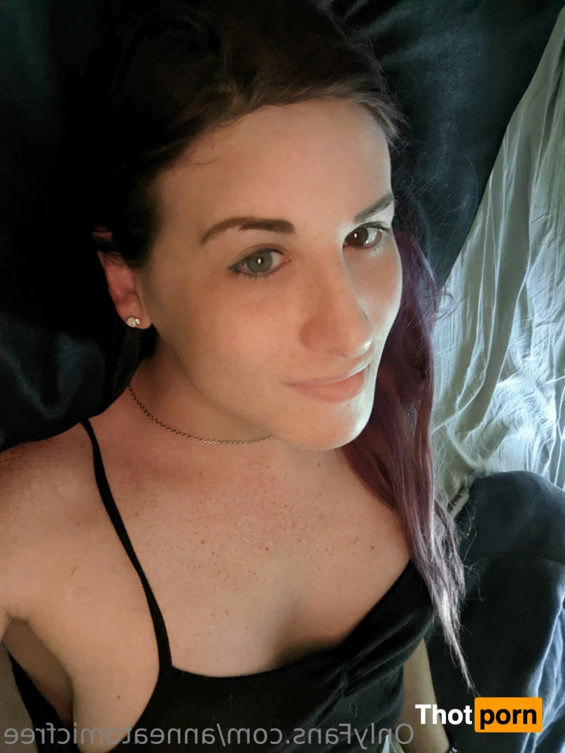 Anne Atomic (Free) 16513699