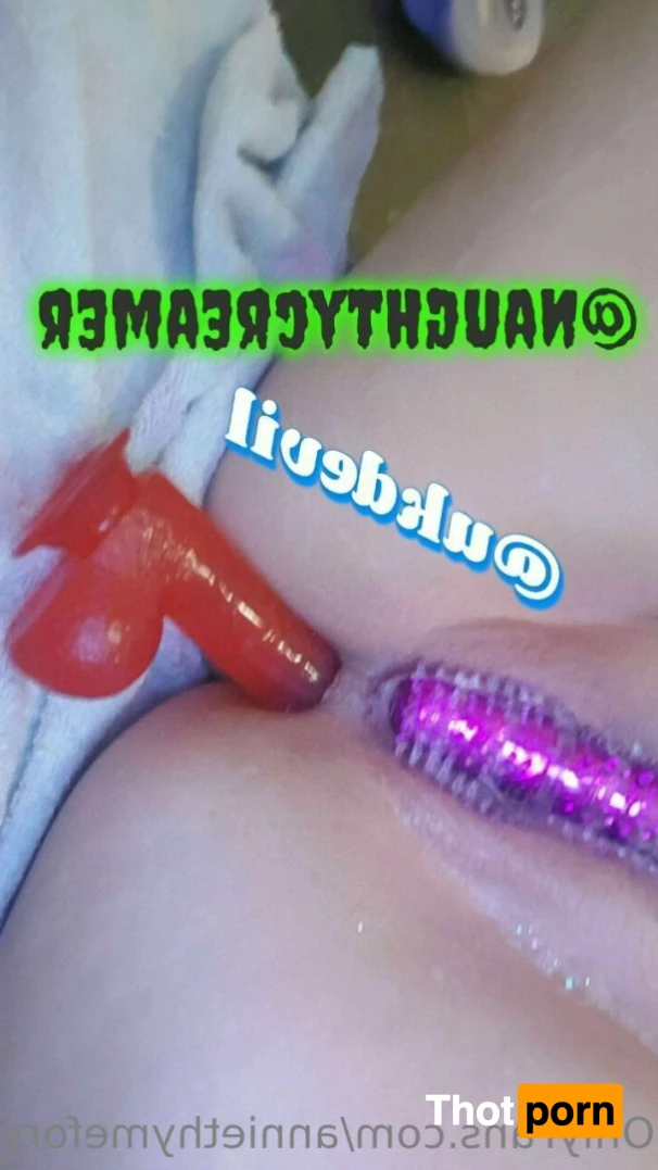 💦 Full Length Vids on Wall 💦 16513387