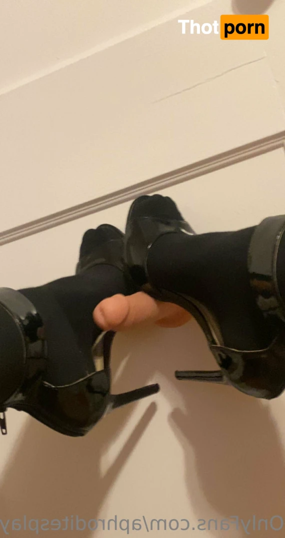 Beelzebarbie 16480955