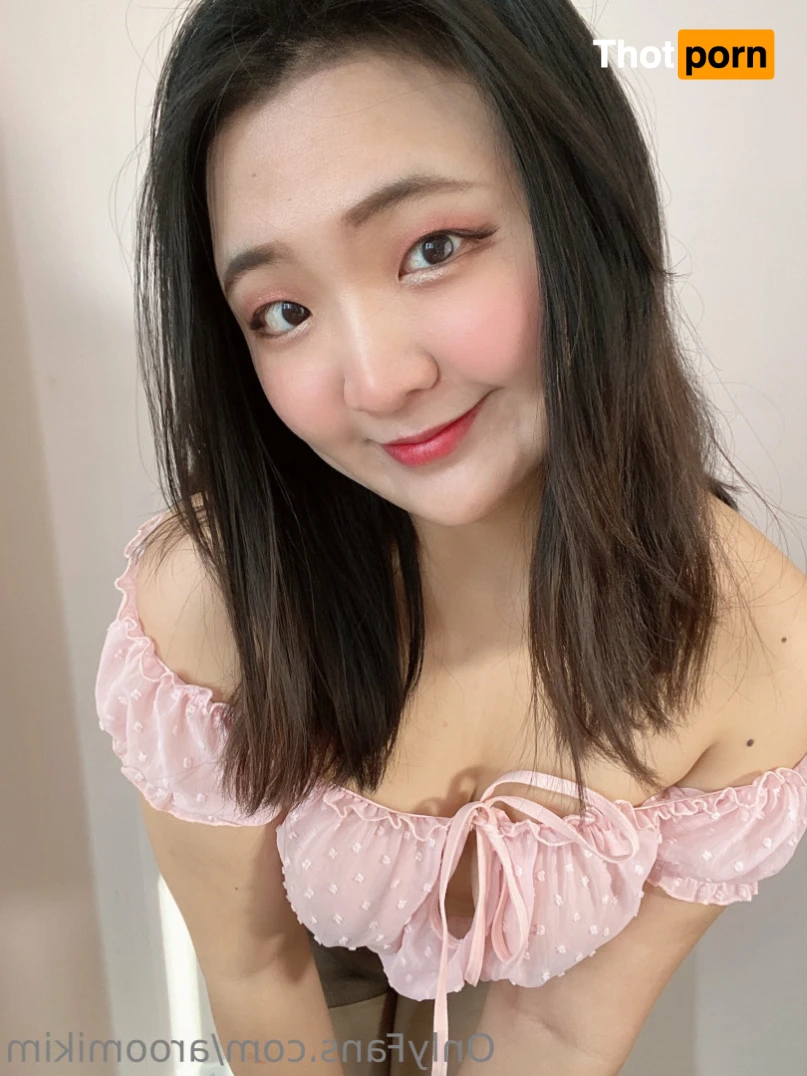 Aroomi Kim 🇰🇷 16447339