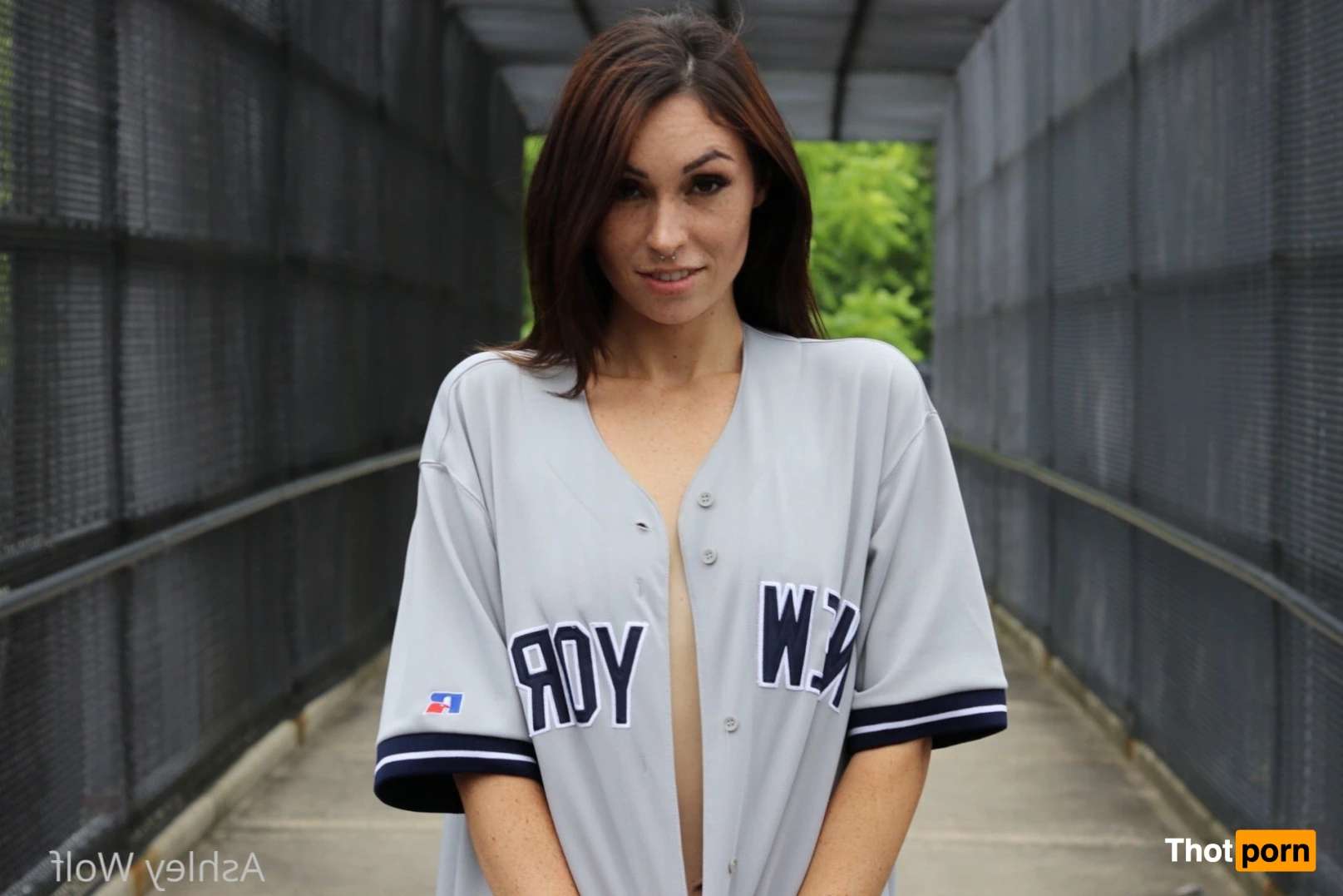 Ashley Wolf 16440837