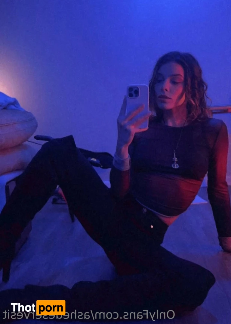 Ashe Ellis Free 16423204