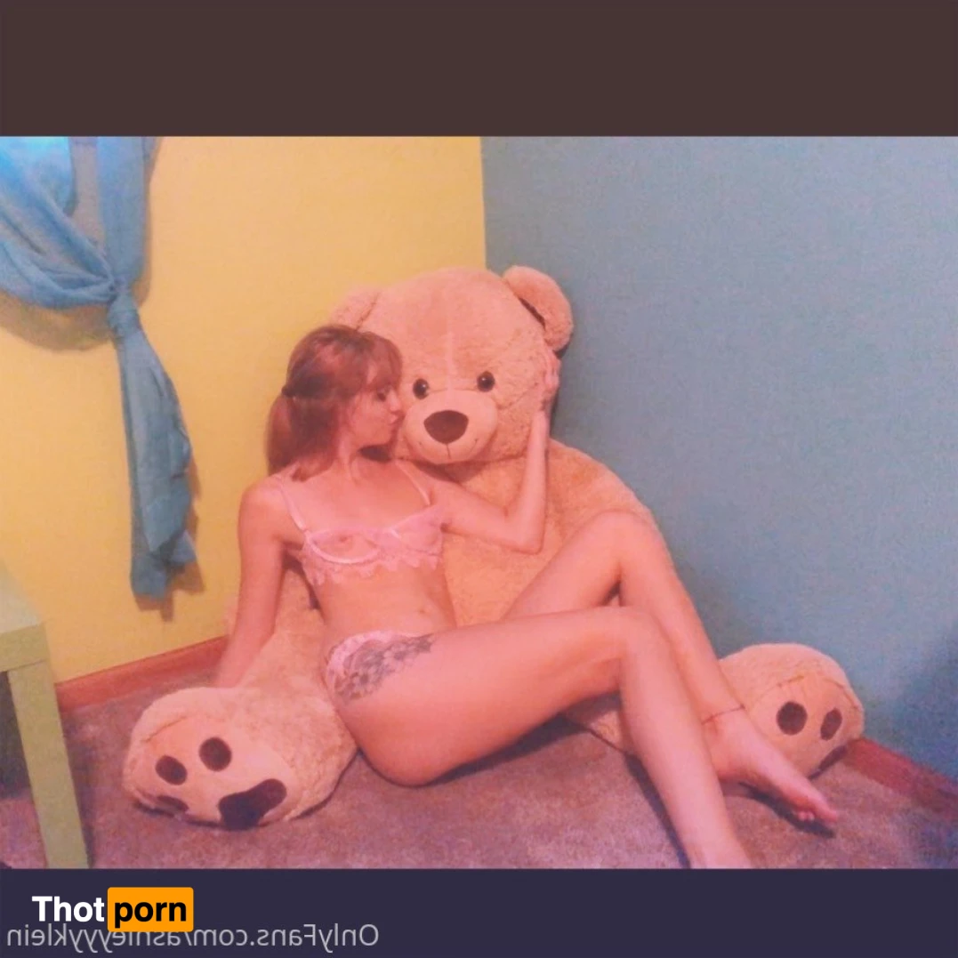 ashleyyyklein 16400406