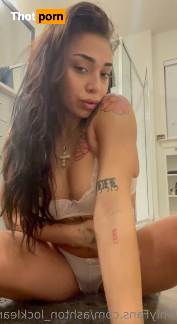 ashton locklear 16394228