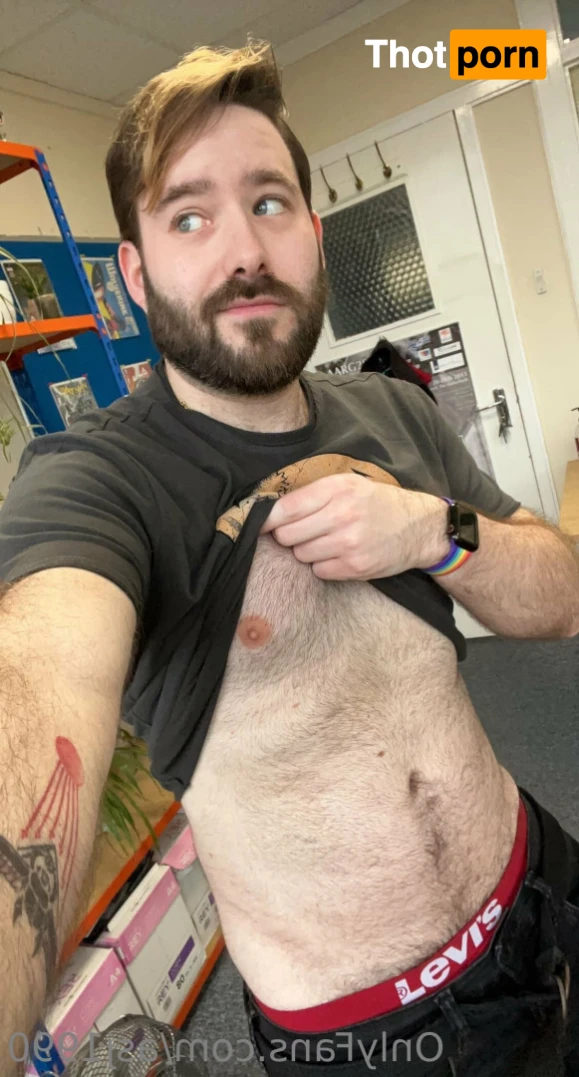 Adam🏳️‍🌈 16382388