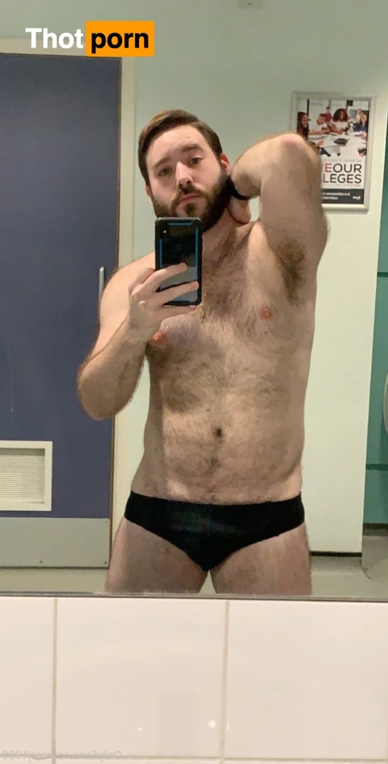 Adam🏳️‍🌈 16382447