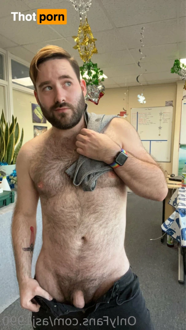 Adam🏳️‍🌈 16382692