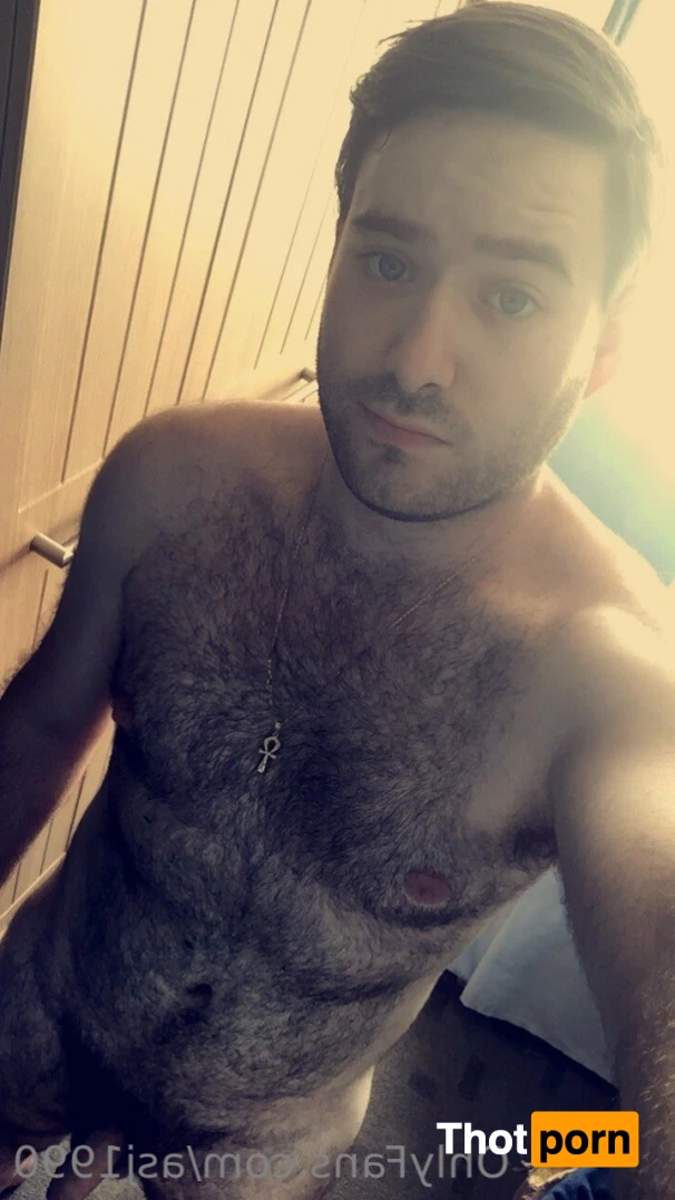 Adam🏳️‍🌈 16382898