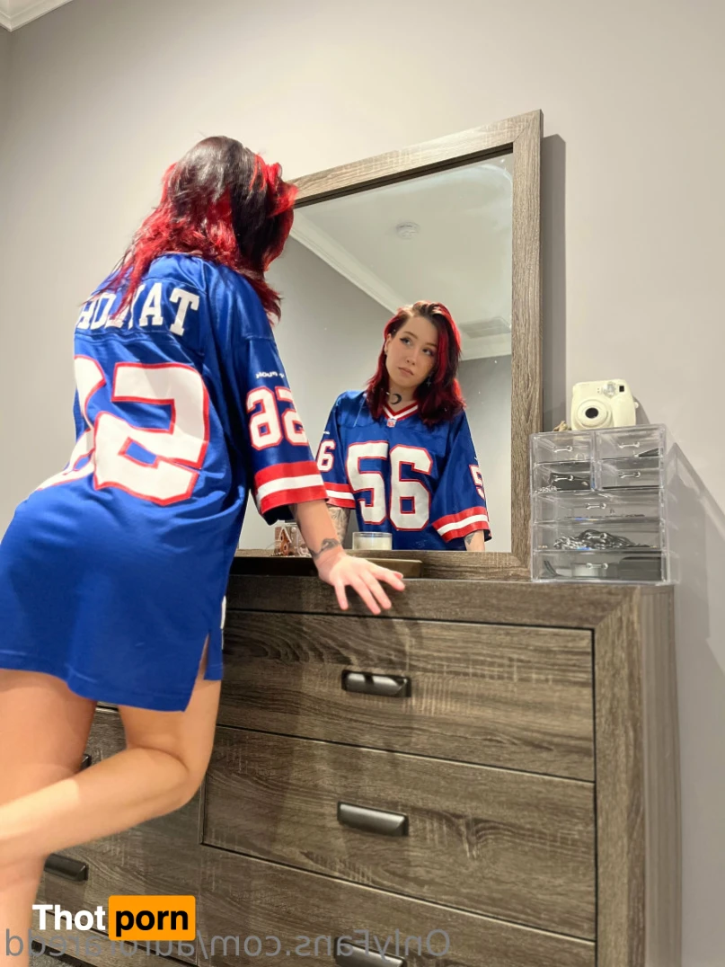 Aurora Redd 16366825