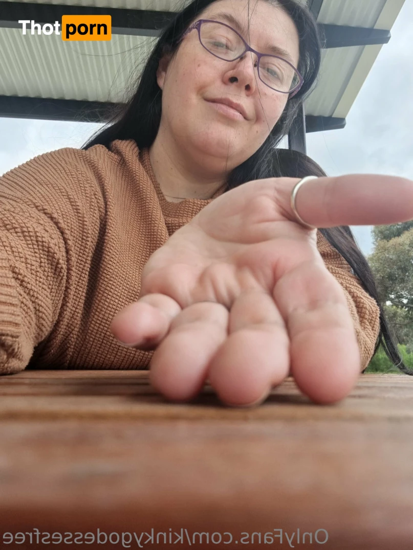 Aussie Giantess Free 14312235