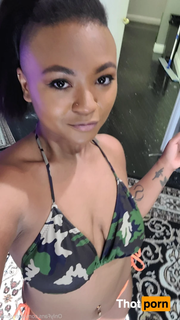 Avery Jane The F Machine™️ 16292484