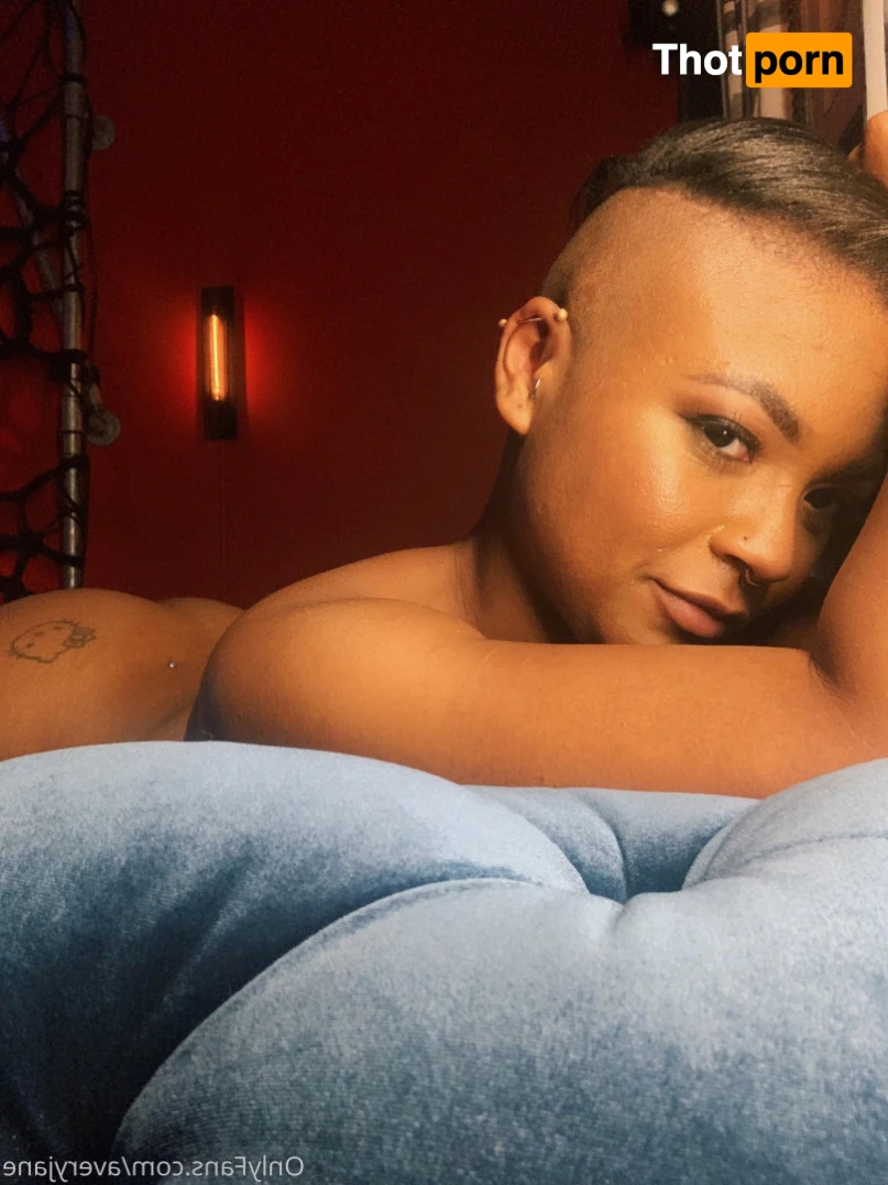 Avery Jane The F Machine™️ 16293218