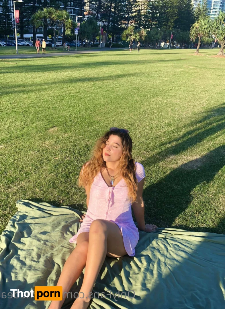 💜Azra Medea 16276927