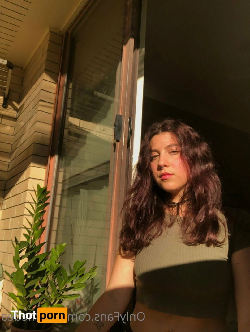 💜Azra Medea 16277032