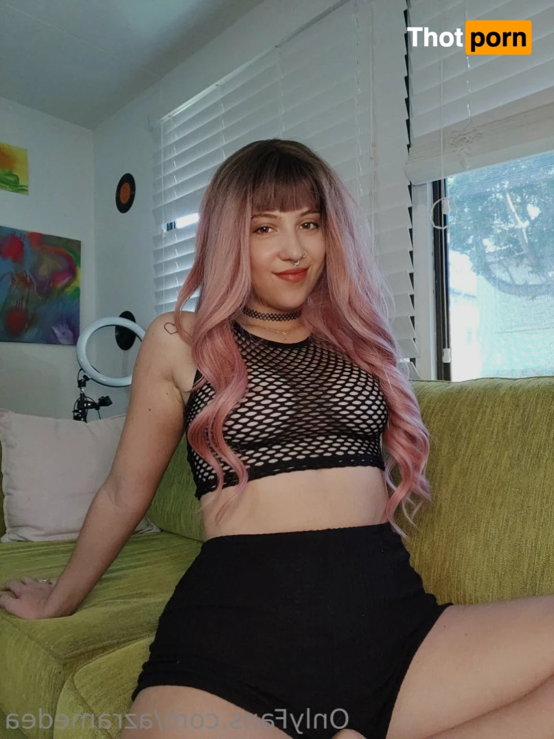 💜Azra Medea 16277056