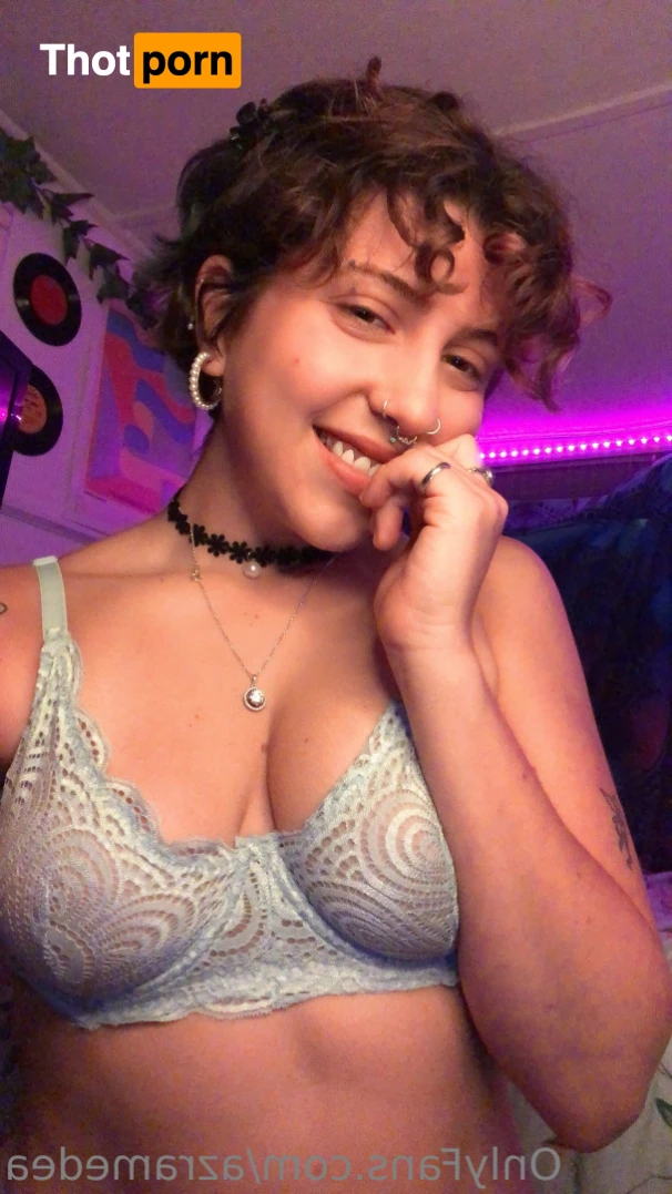 💜Azra Medea 16277320