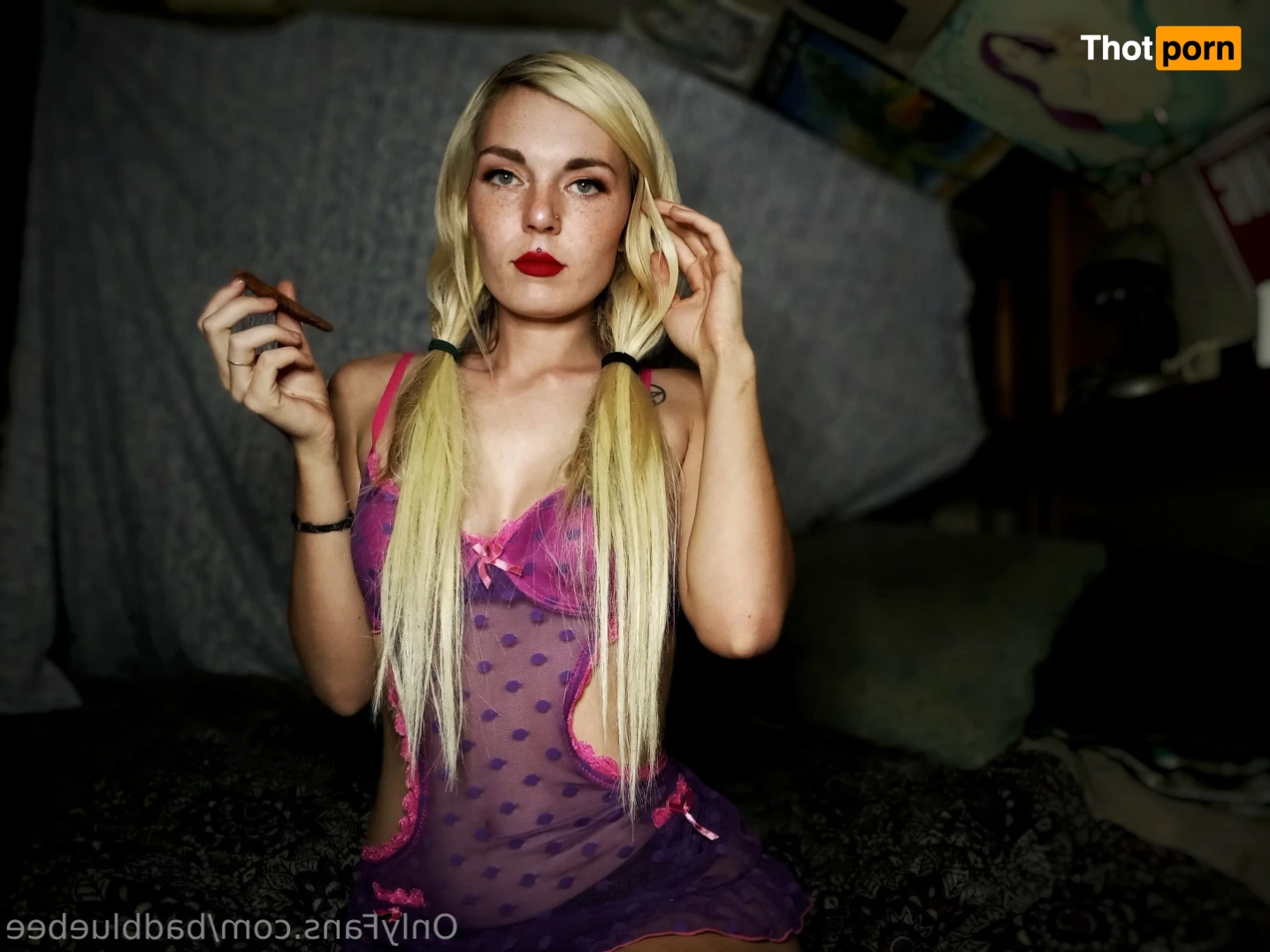 Becki Blue Eyes 16214649