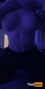 10729148