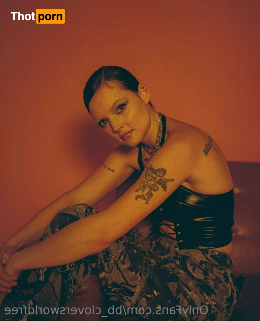 Clover’s World Free 16174449