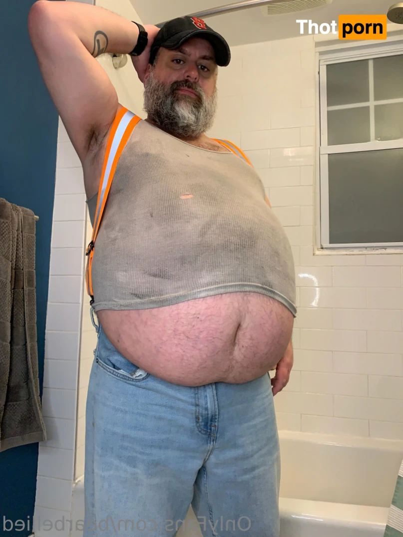 Big Bellied Bear 15956111