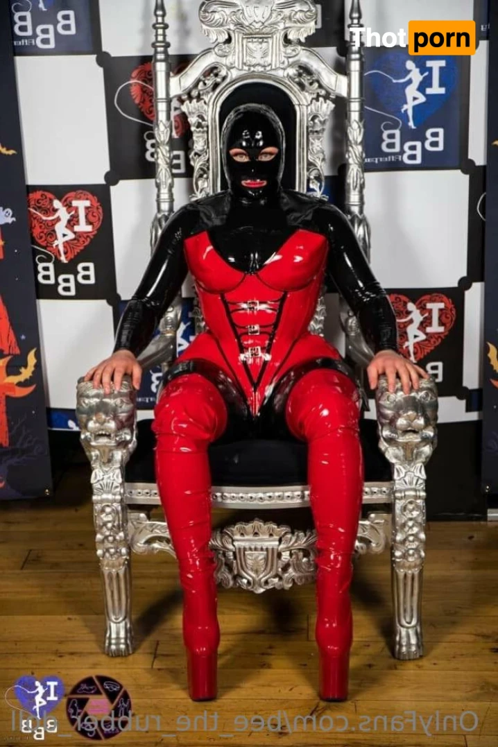 Bee_The_Rubber_Doll 14150555