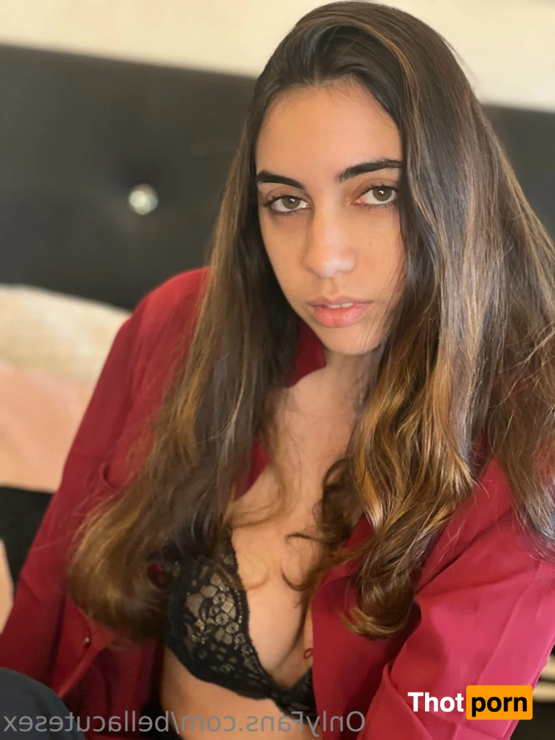 Bella CuteTeen 🧡 Barely Legal 18 y.O 🔞 15841056