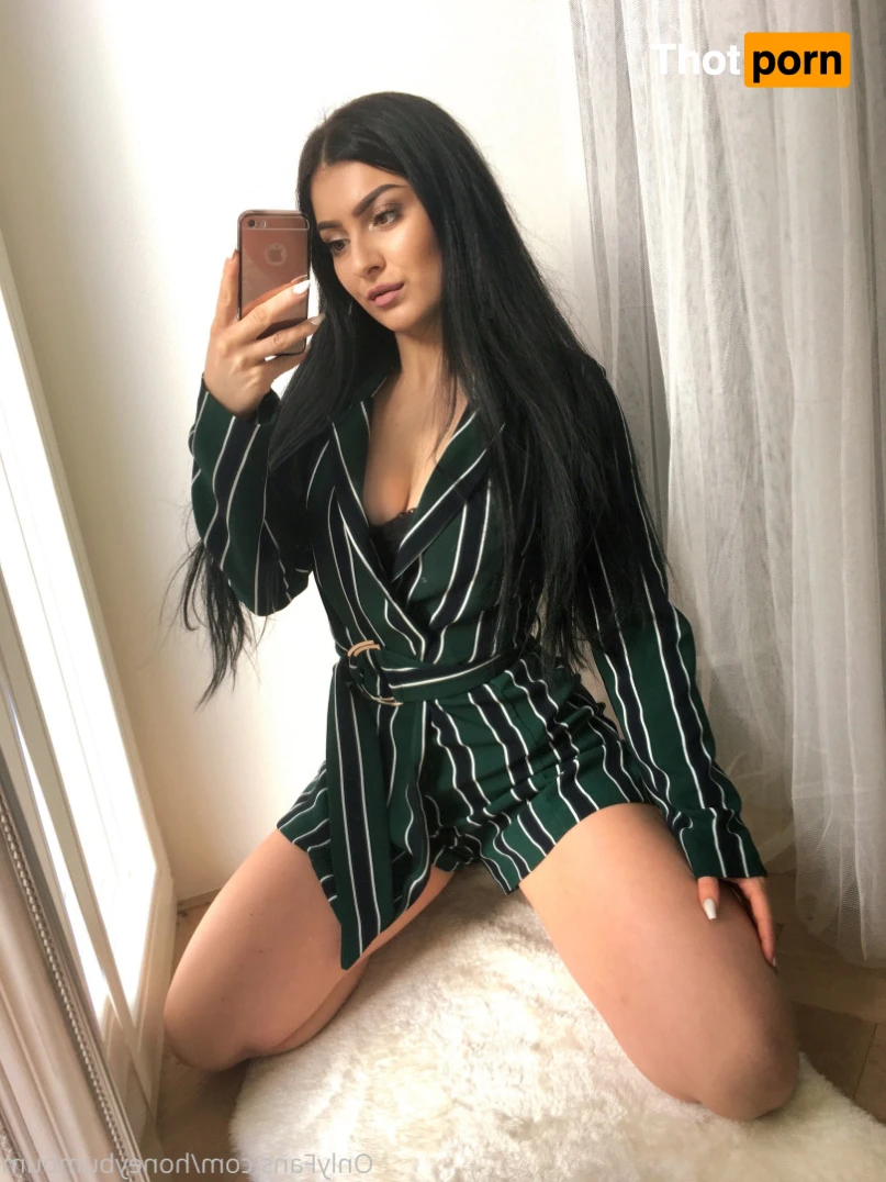 Bella Diablo 😇😈 15840236