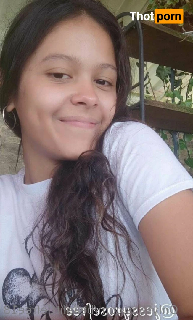 bellalittlefree18 15830573