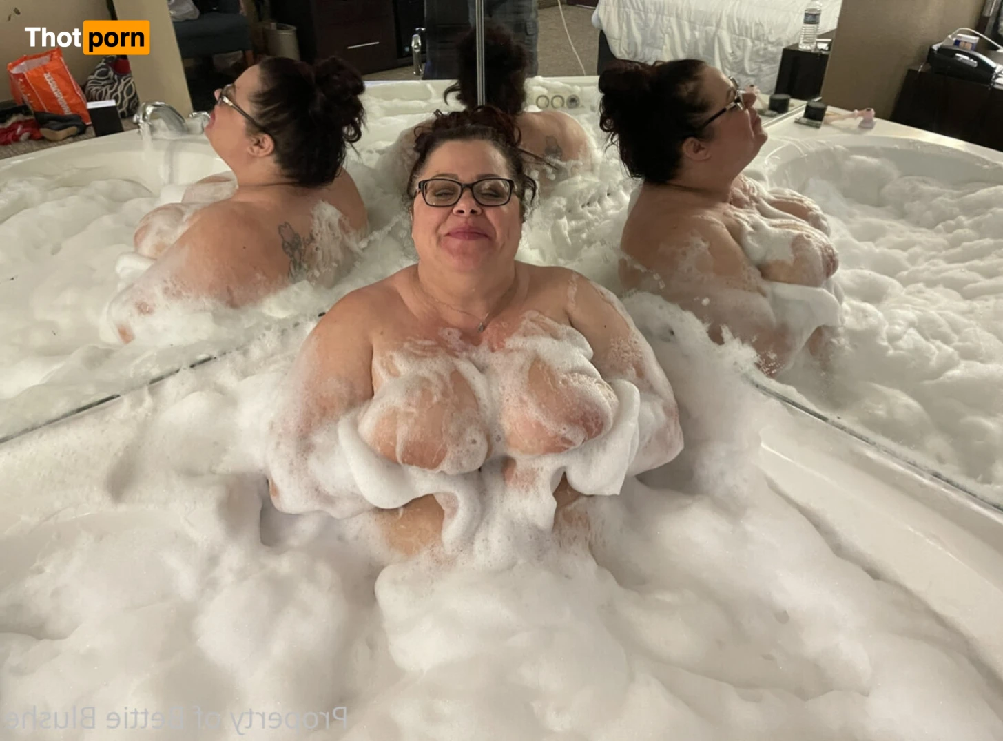 Bettie Blushe 15789245