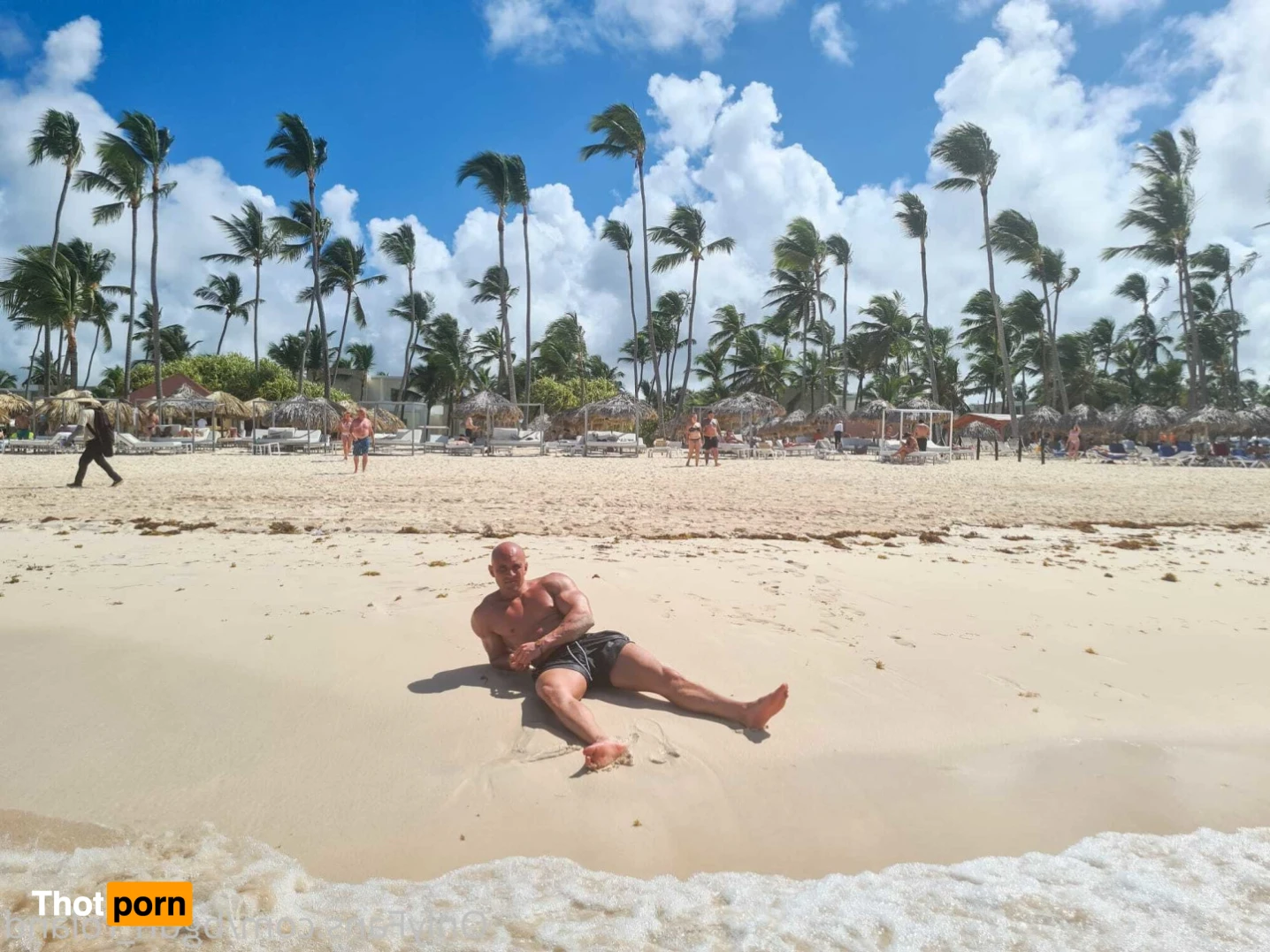 bgdn_roland 15751938