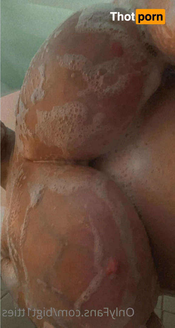 shelby 🎀 15685693