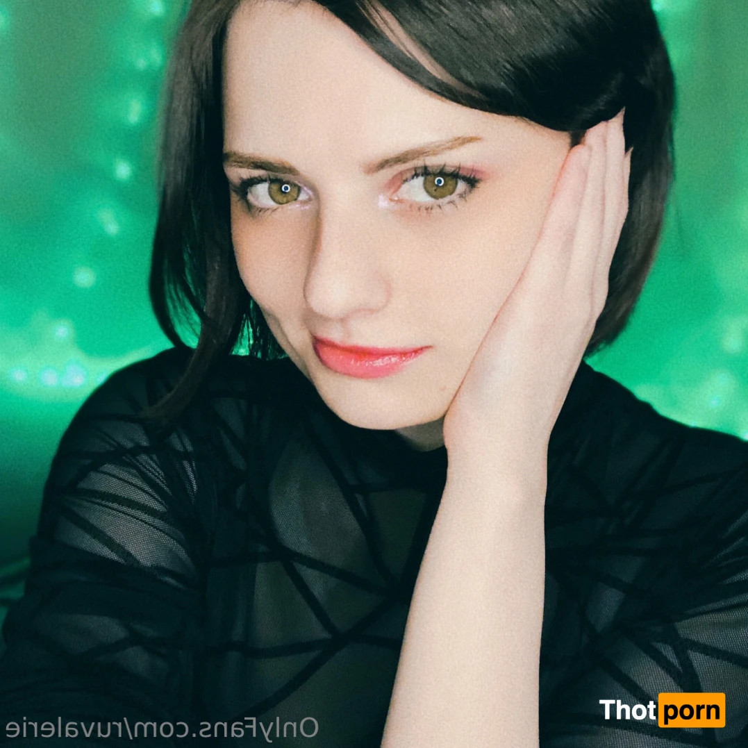 ruby valerie 15680557