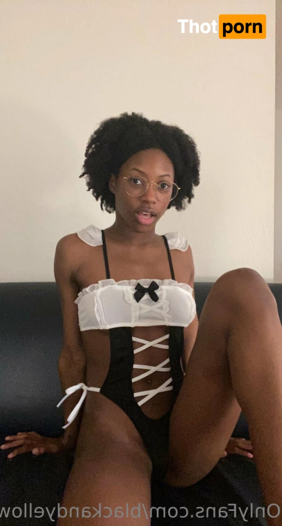 blackandyellownsfw 15669471