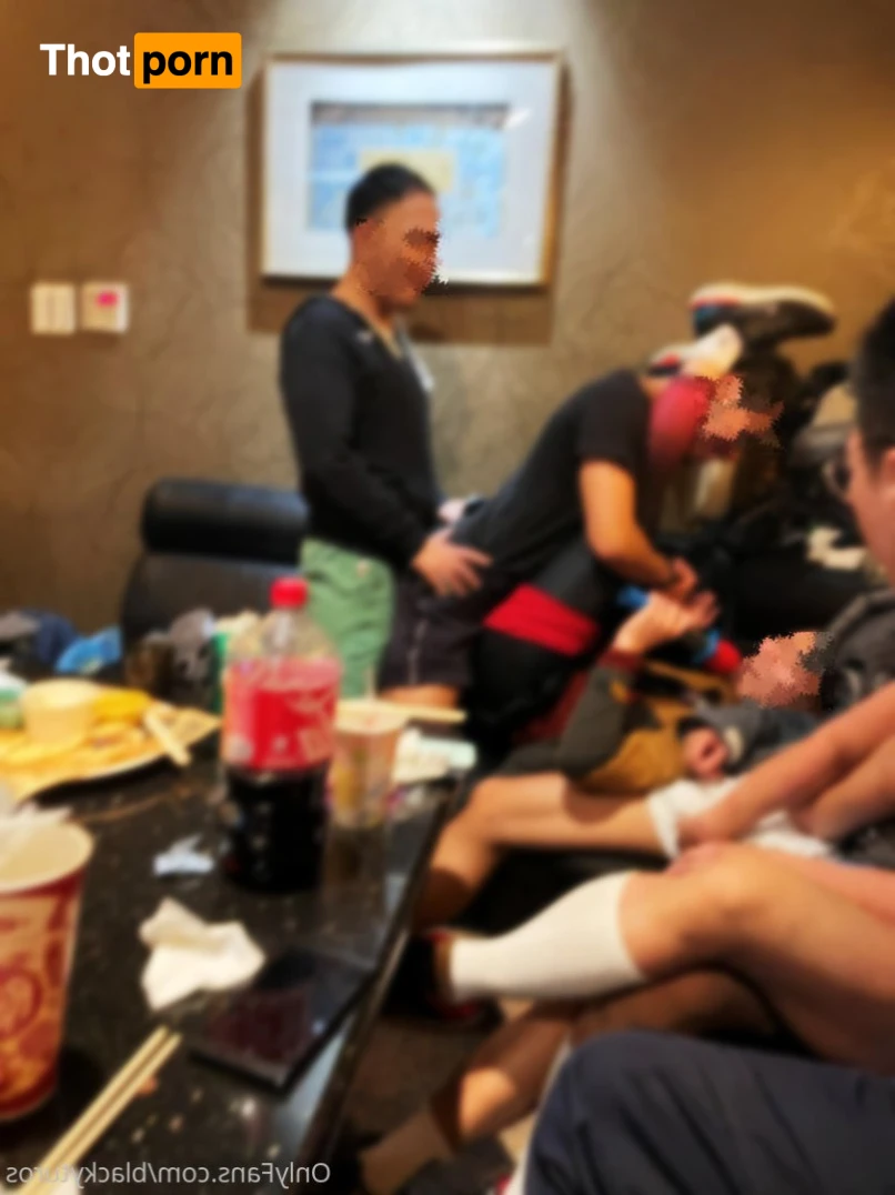 KuroLee （李小黑） 15666631