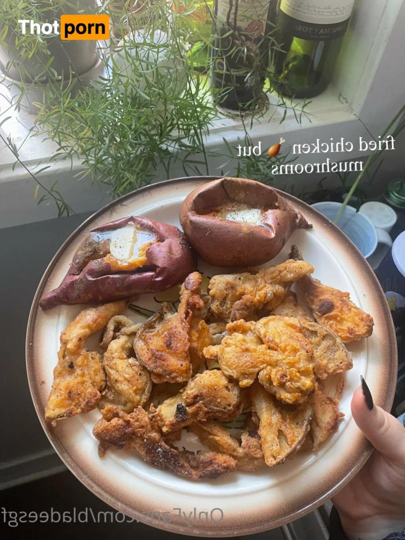 Eva <333 petit $ curvy meme admin 15660995