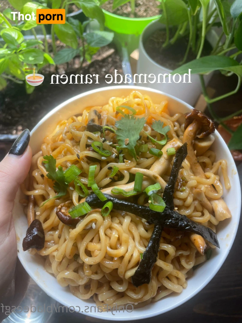 Eva <333 petit $ curvy meme admin 15661395