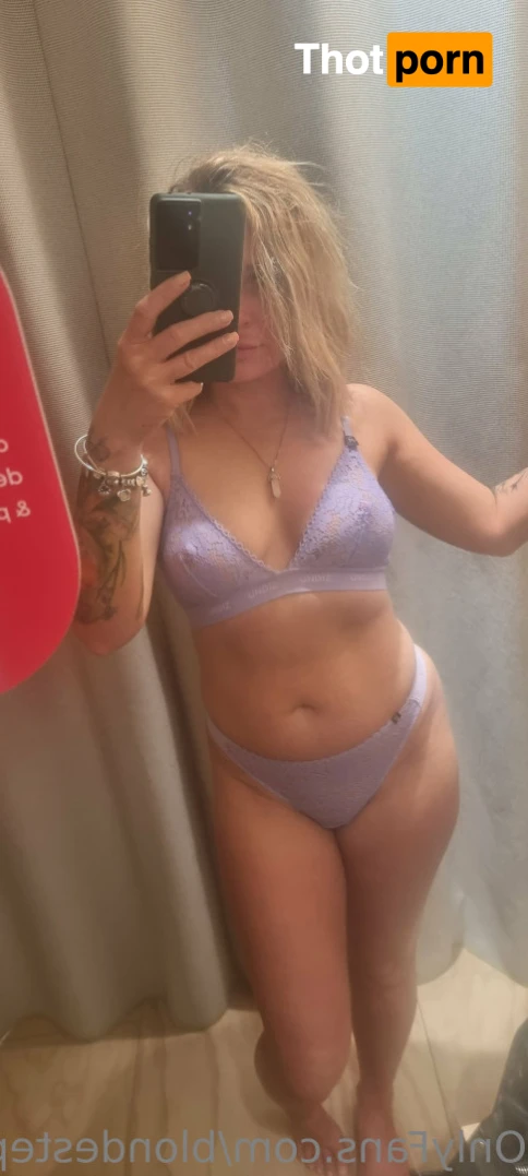 Stephanie 🇬🇧❤ 15611845