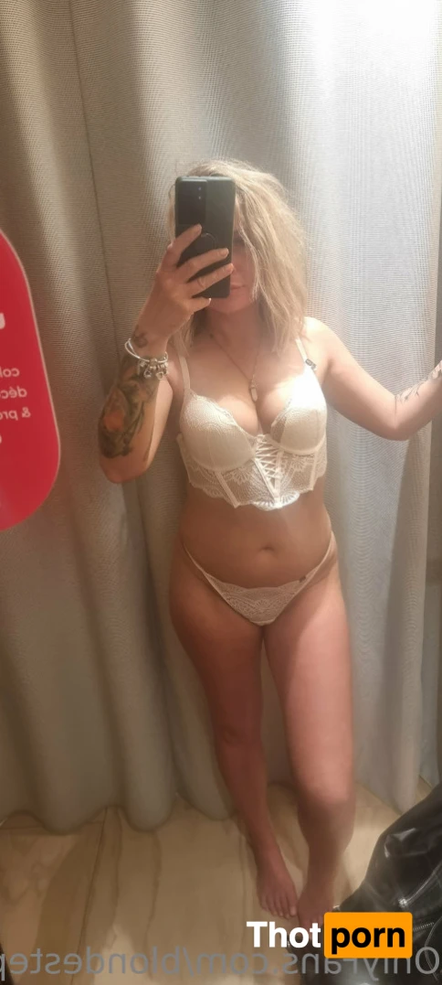 Stephanie 🇬🇧❤ 15611911