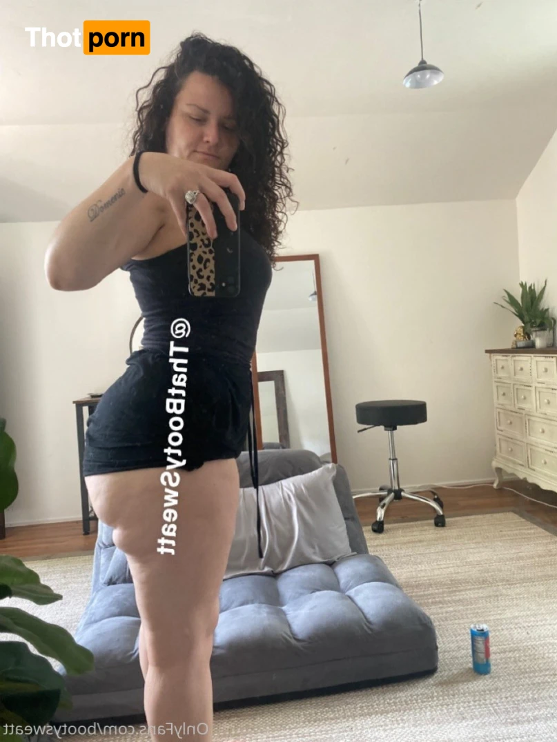 ThatBootySweatt 15438875