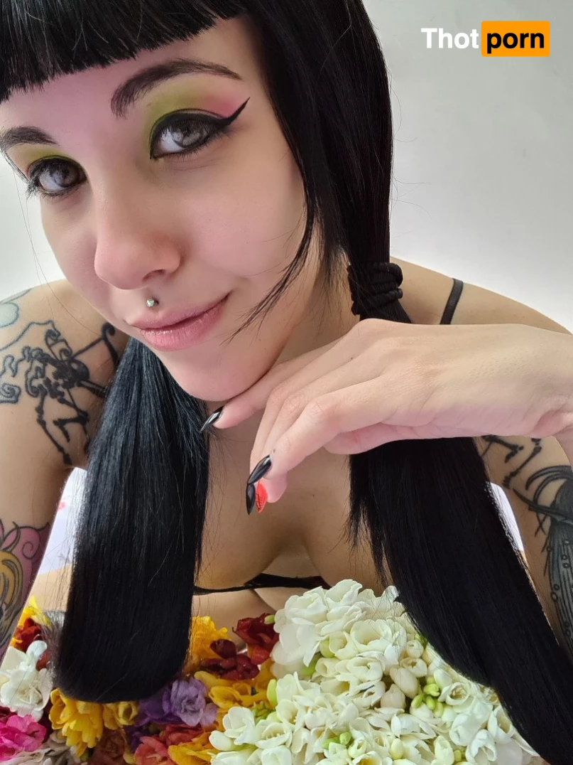 𝑴𝒊𝒔𝒔 𝑴𝒂𝒓𝒊𝒍𝒚𝒏⚡ 815878