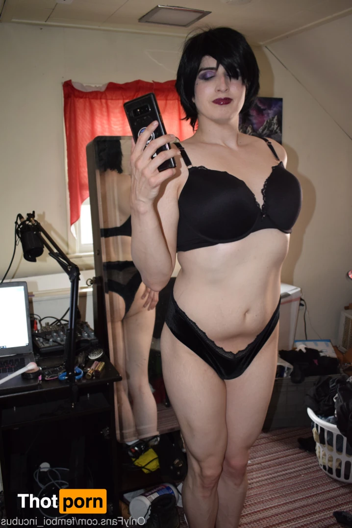 Bratty Succuboi 15426781