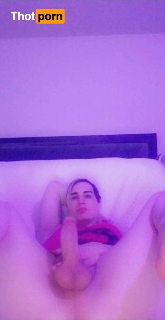 Bratty Succuboi 15427102