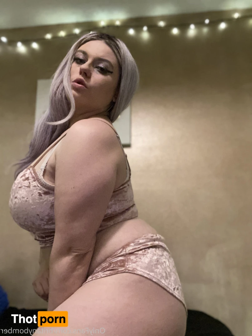 BritanyBomber 15403163