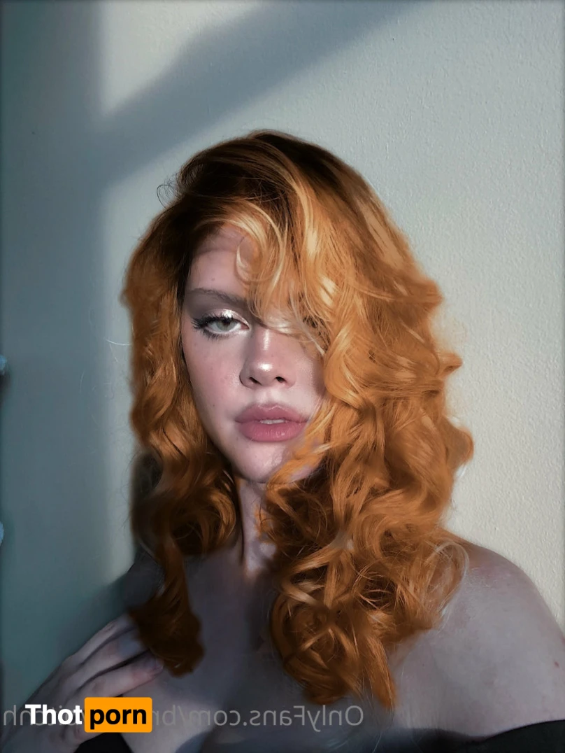 Britt 🐝🍯🥂 15379667